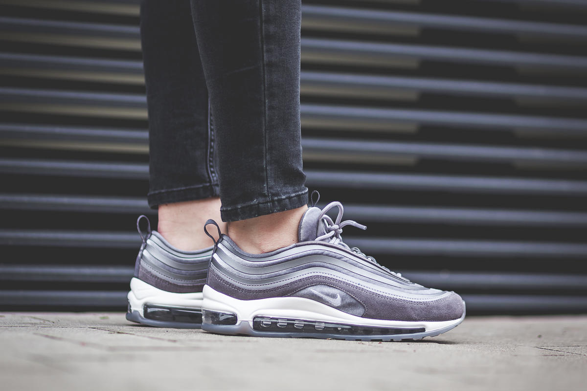 Nike W Air Max 97 ul`17 Lx Gunsmoke | AFEW STORE NIKE AIR MAX 97 UL 17 LX TRAINERS GUNSMOKESUMMIT WHITE