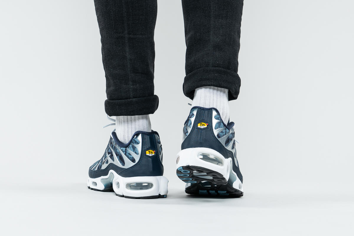 air max plus og blue shadow