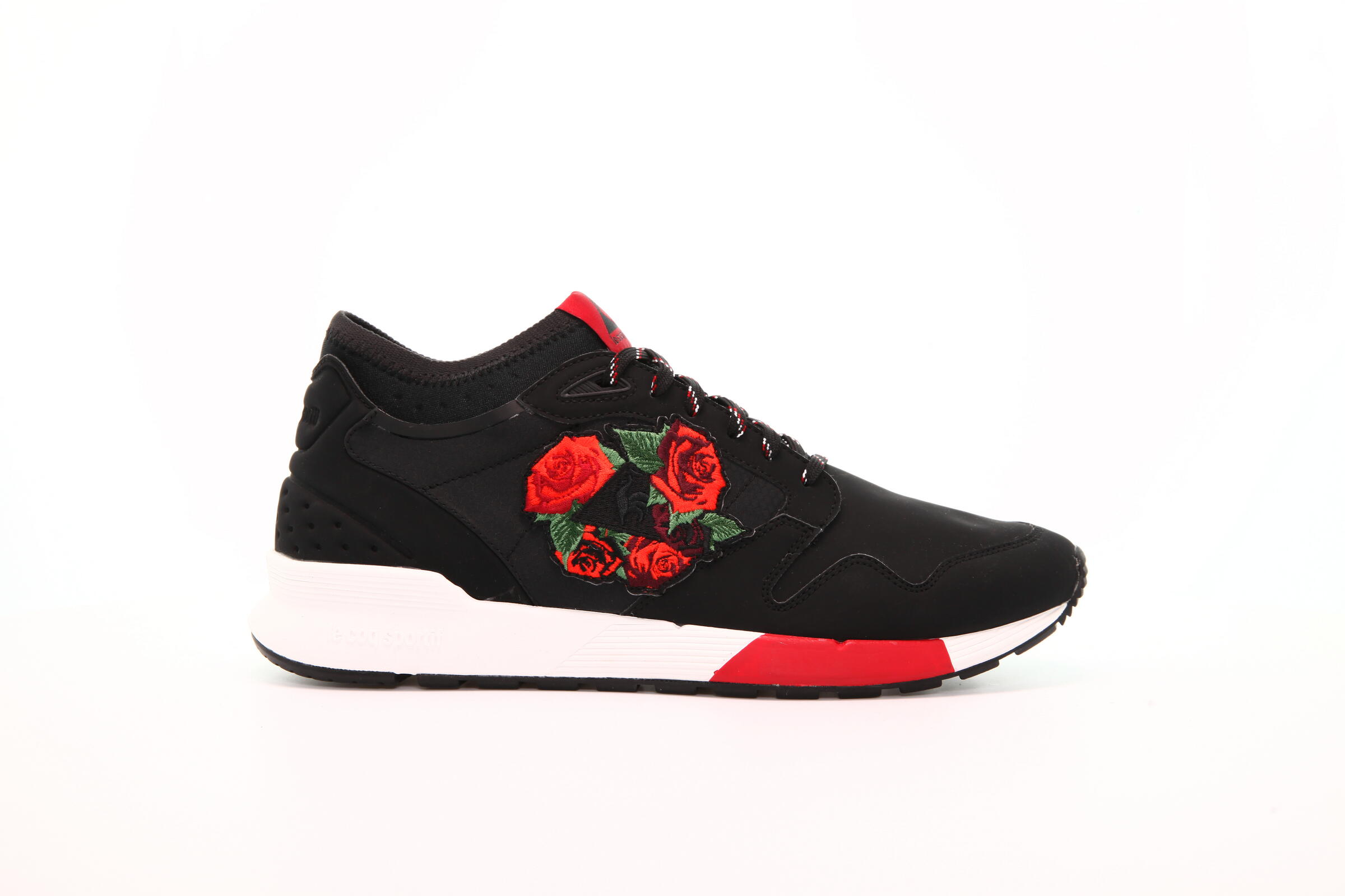 Le Coq Sportif Omicron Embroidey "Black"