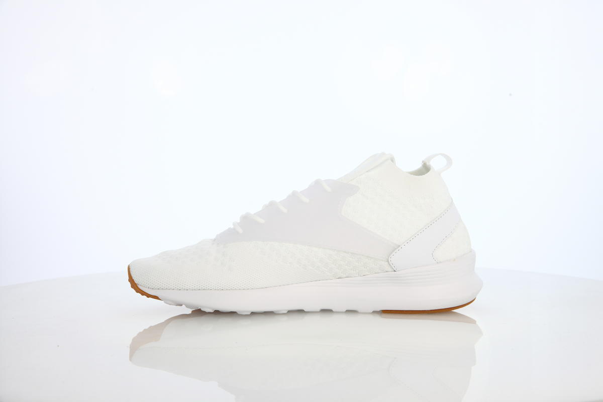 reebok zoku runner gold