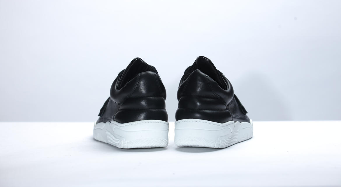 Filling Pieces Low Top Ghost "All Black"