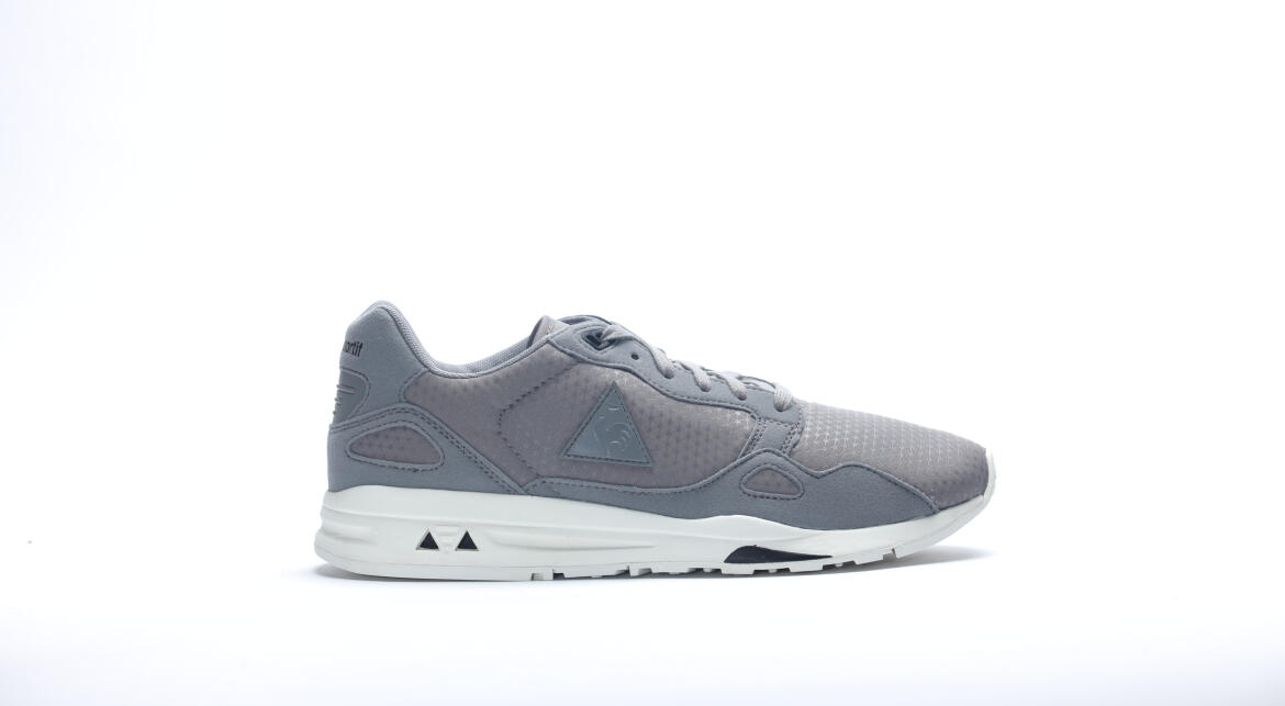 Le Coq Sportif LCS R900
