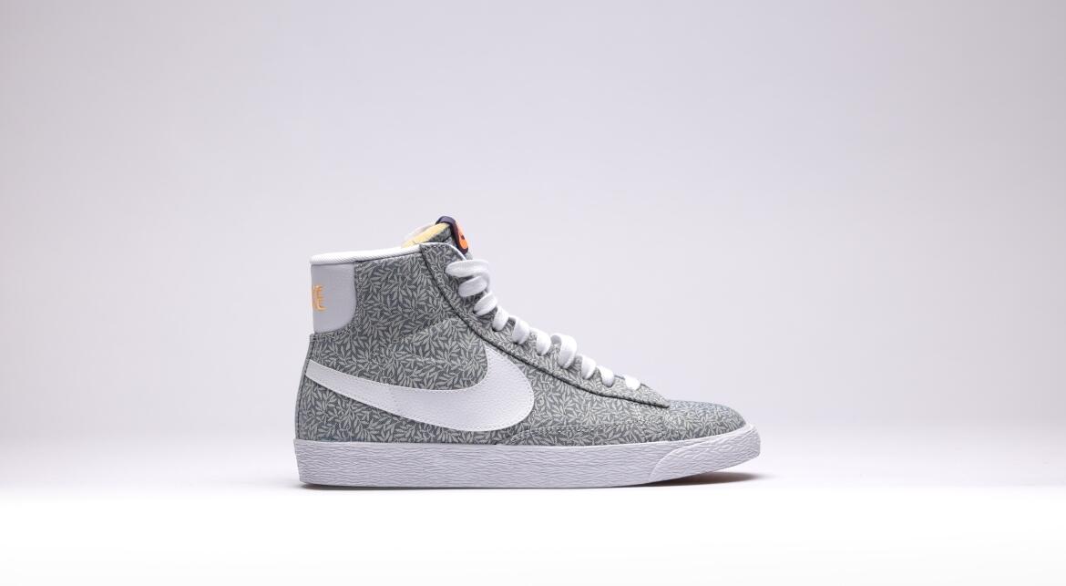 Nike Wmns Blazer MID VNTHG LIB QS