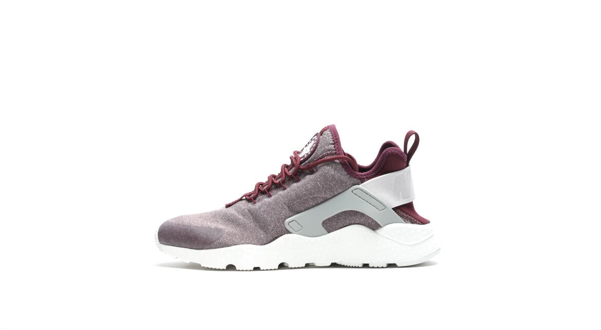 Nike W Air Huarache Run Ultra SE