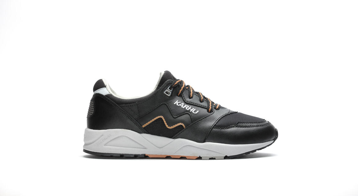 Karhu Aria "Black Leather Fall Pack"
