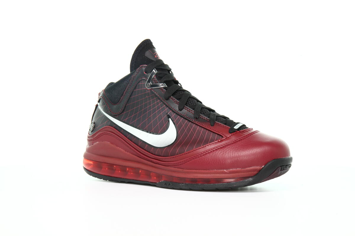 Nike Lebron James, Shoes, Lebron James 6 Basketball Shoes Youth 45 Black  And Red Only Worn Twice