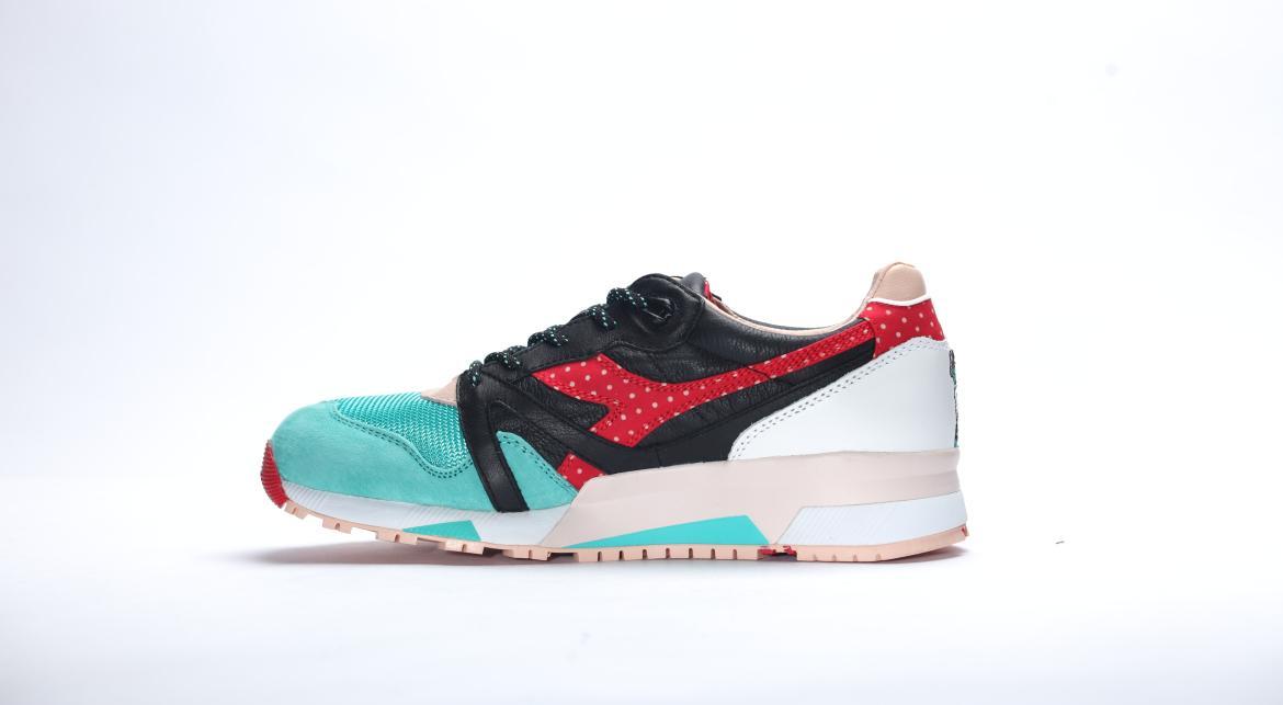 Limited Edition Diadora Working Shoes Diadora V7000 X Trax NYC