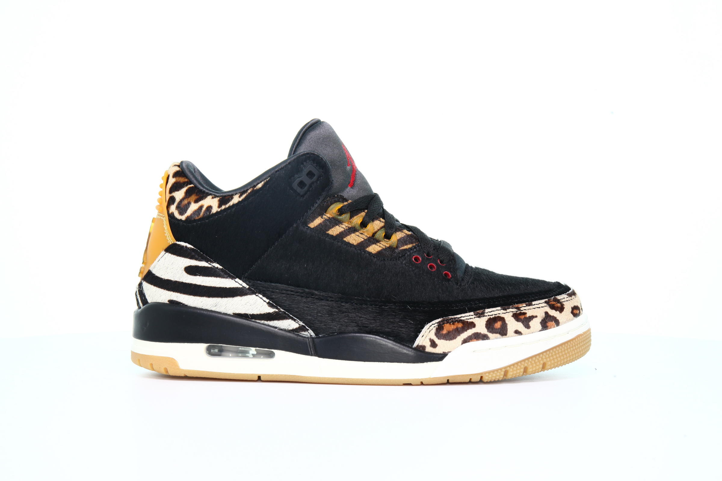 Air Jordan 3 Retro SE "Animal Pack"