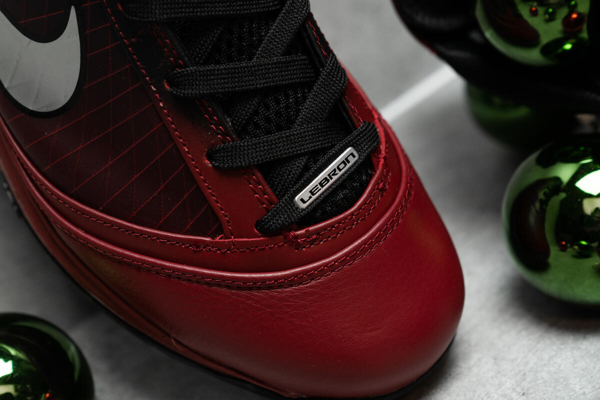 Nike Lebron VII 'Christmas' - Image 20