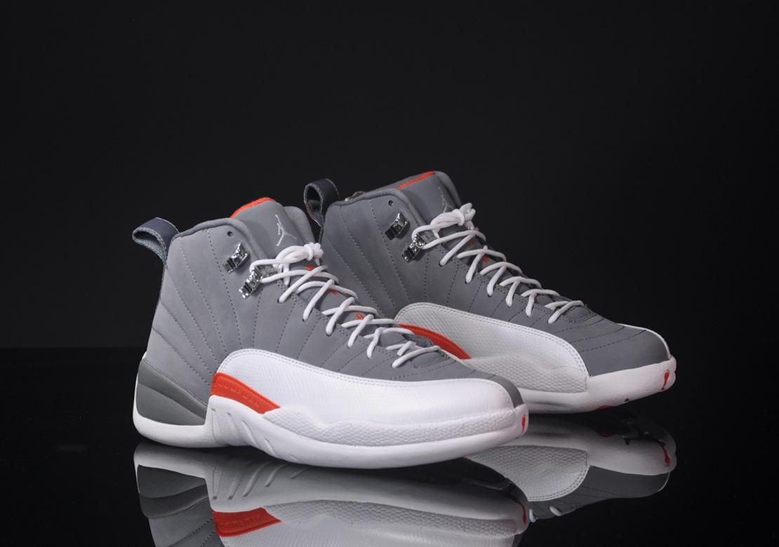 air-jordan-12-retro-coolgrey-  display picture 3