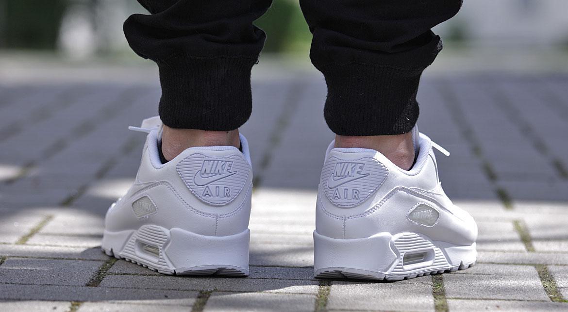 air max 90 essential all white