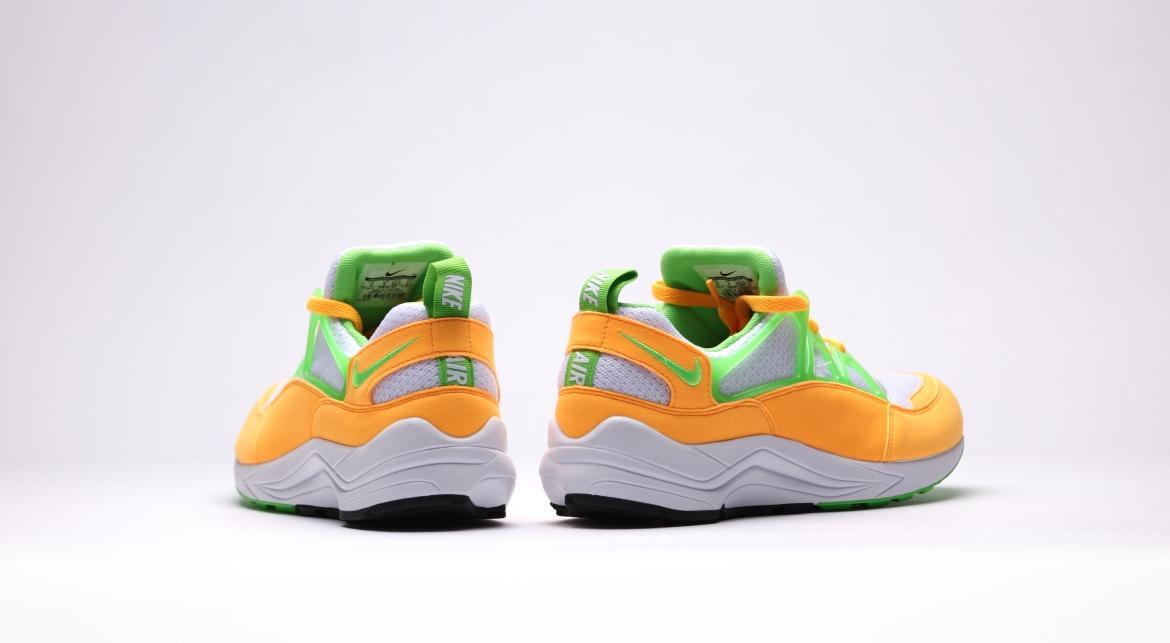 nike air huarache light atomic mango