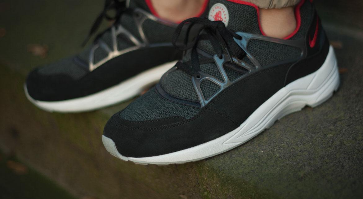 Nike Air Huarache "University Red" - Image 7