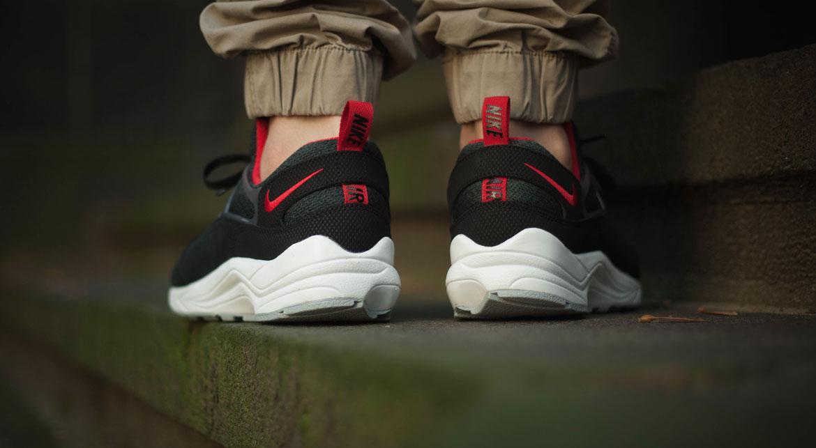 Nike Air Huarache "University Red" - Image 8