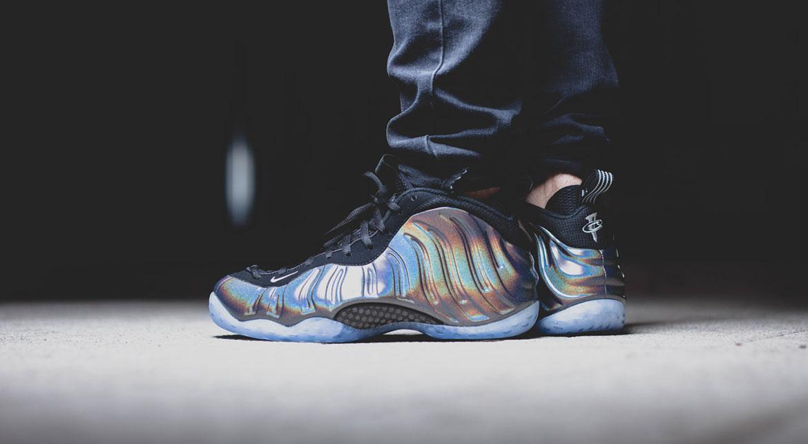 footwear air foamposite one hologram