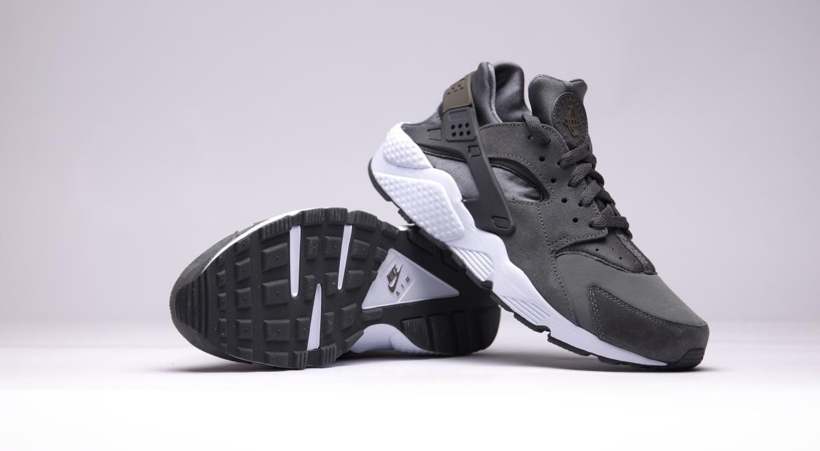 huarache grey white
