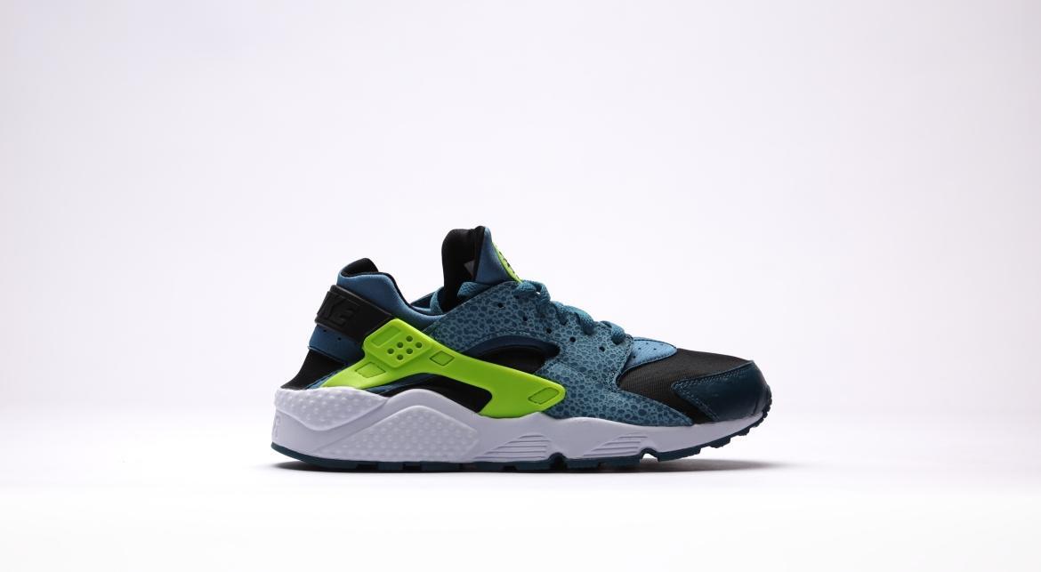nike air huarache green and blue