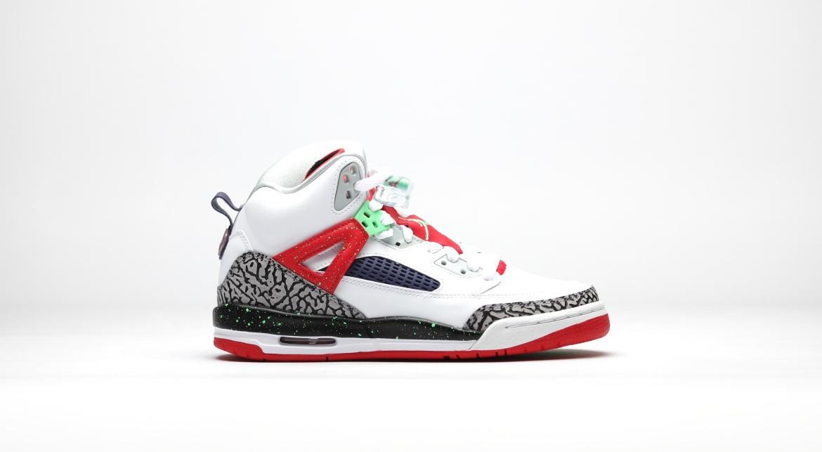 spizike white green red