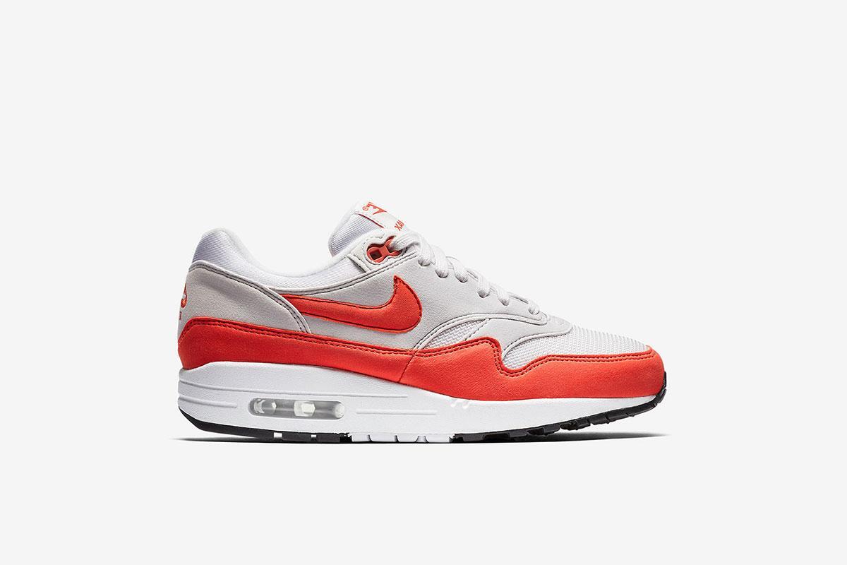 Nike Wmns Air Max 1 "Habanero Red"