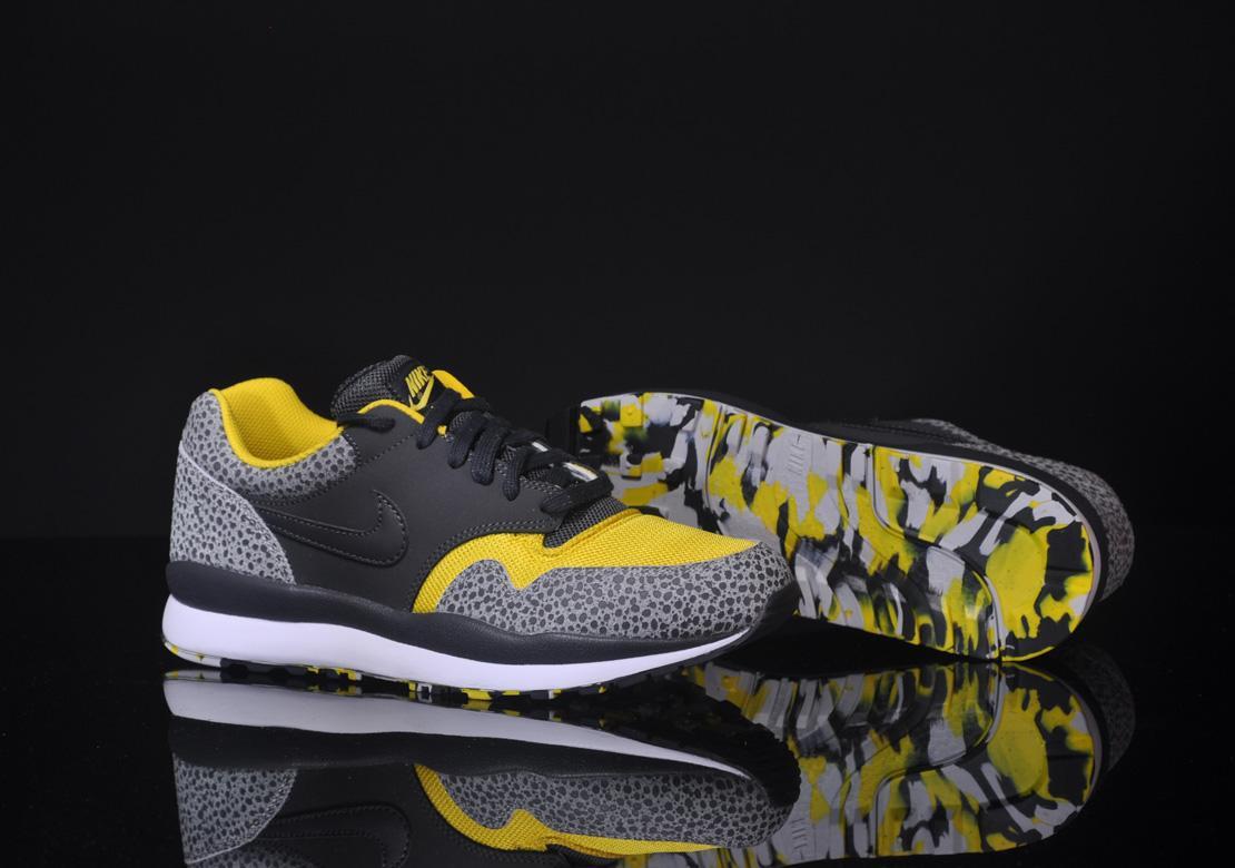 nike air safari yellow