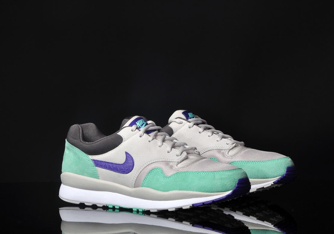 Nike Air Safari