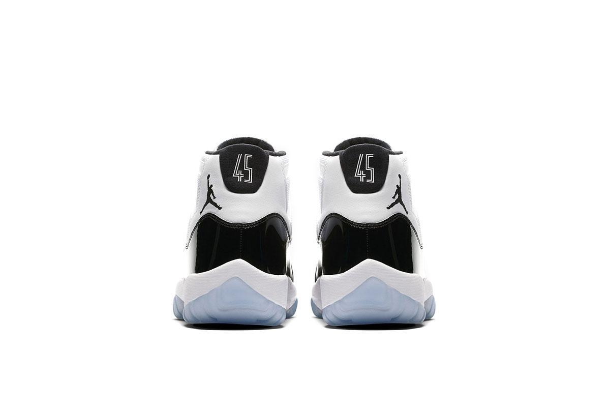 concord 11 white and black