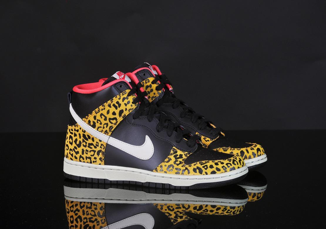 Nike Wmns Dunk High Skinny