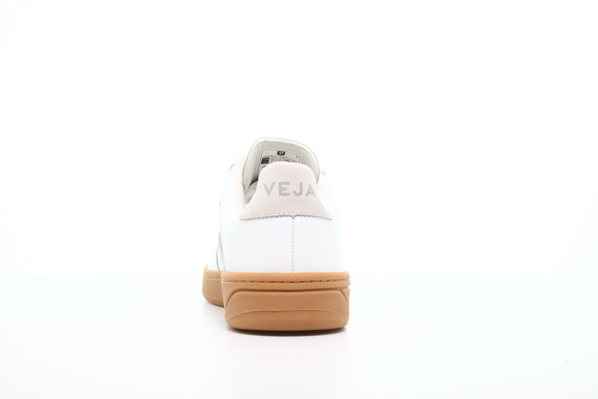 Veja V-12 "Natural" - Image 11