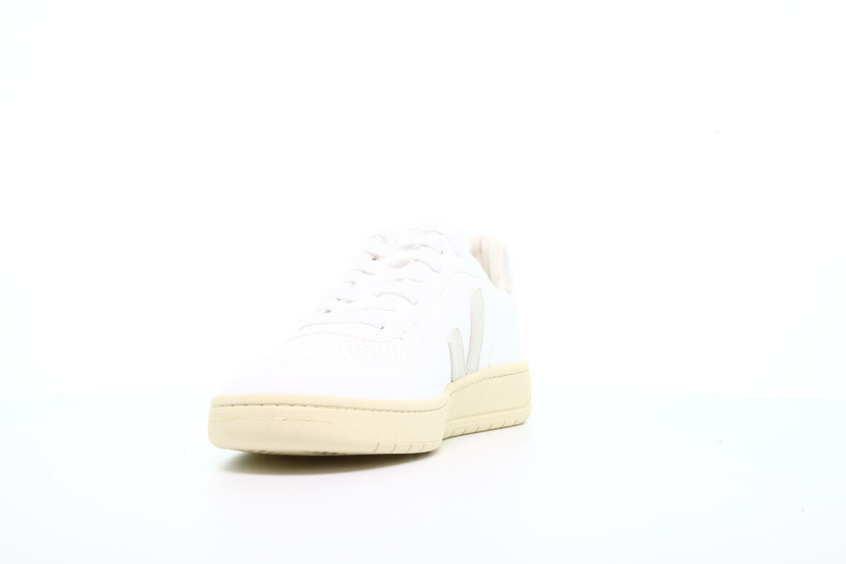 Veja V-10 Natural White - Image 11