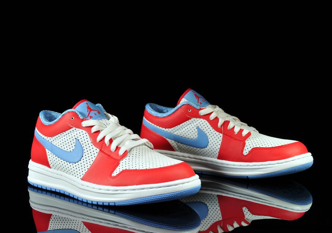NIKEジョーダンALPHA 1LOW水色28cm白RED赤453839‐102｜靴