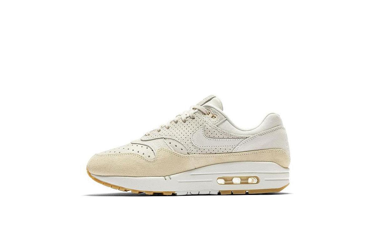 nike air max 1 desert sand suede