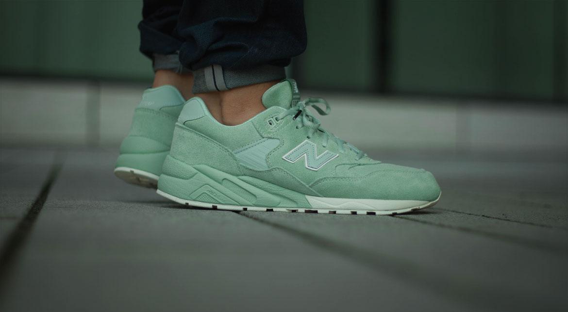 New Balance MRT 580 Tonal Pack - Image 6