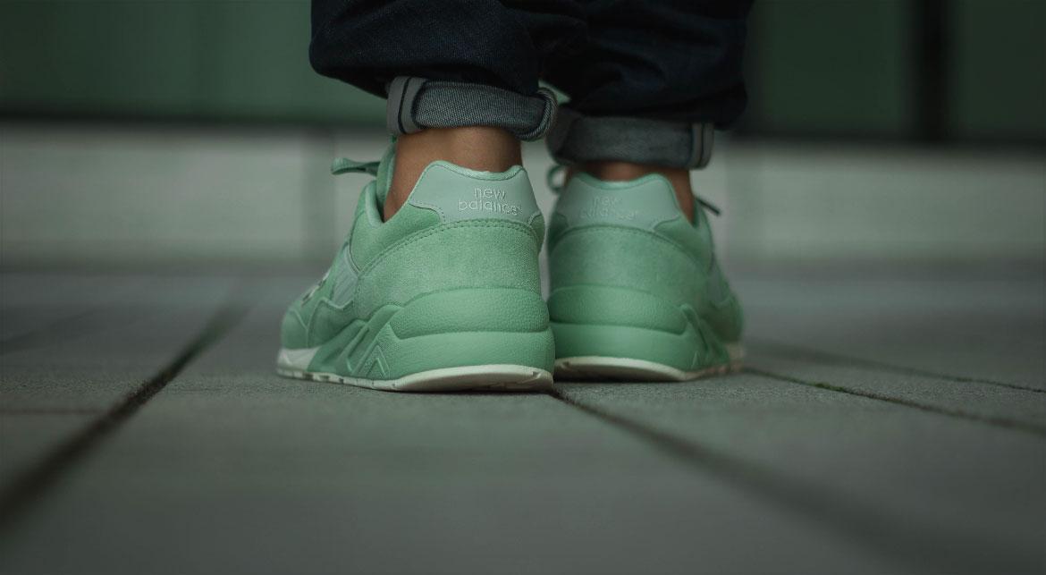 New Balance MRT 580 Tonal Pack - Image 8