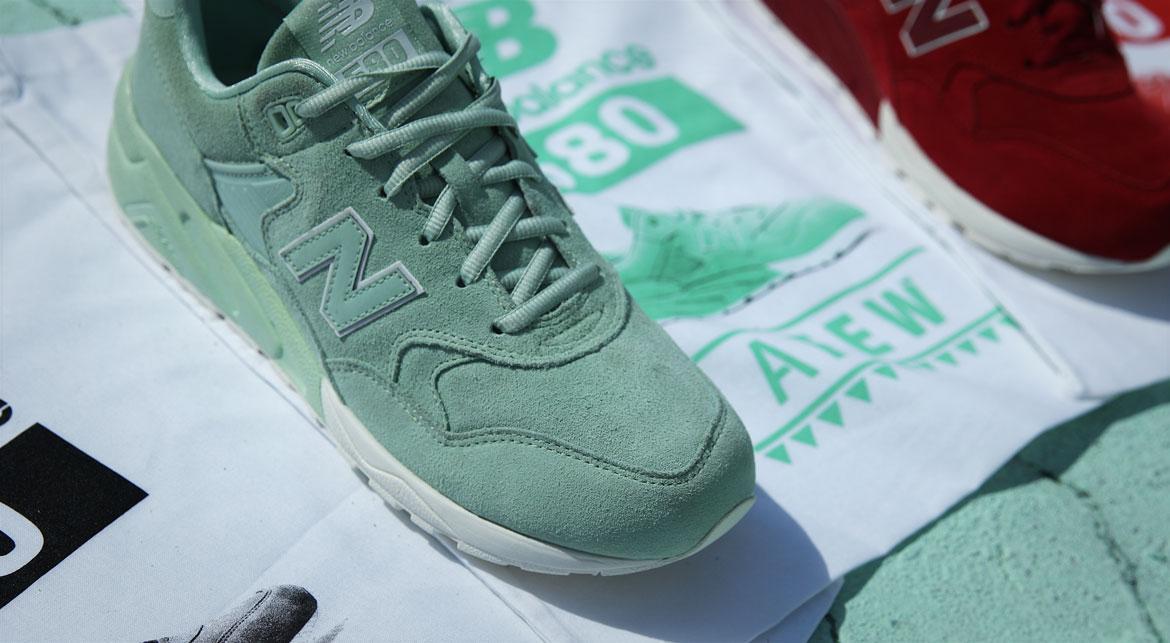 New Balance MRT 580 Tonal Pack - Image 12