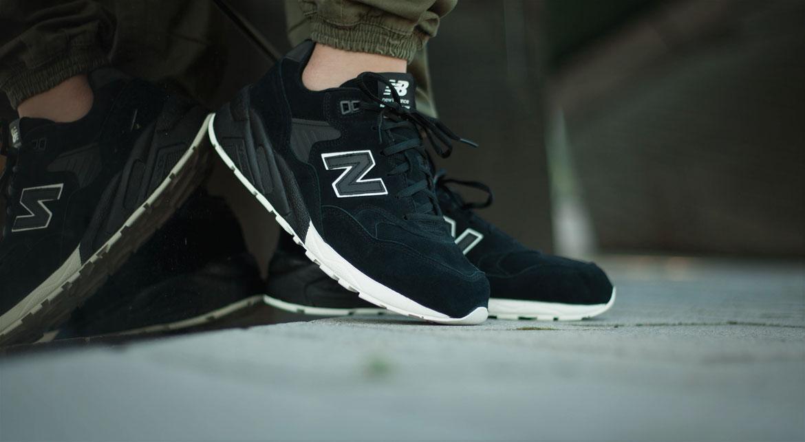 New Balance MRT 580 Tonal Pack - Image 6