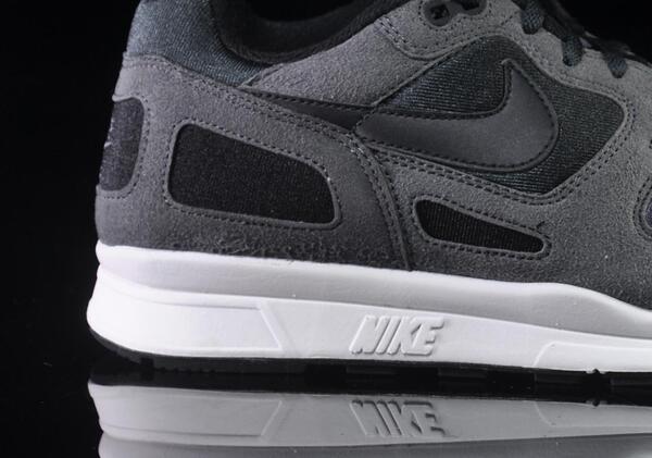 nike air flow anthracite