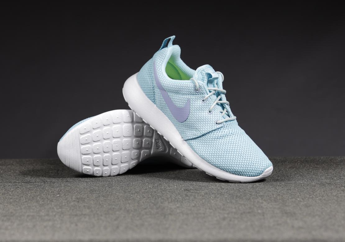 nike roshe run women blue
