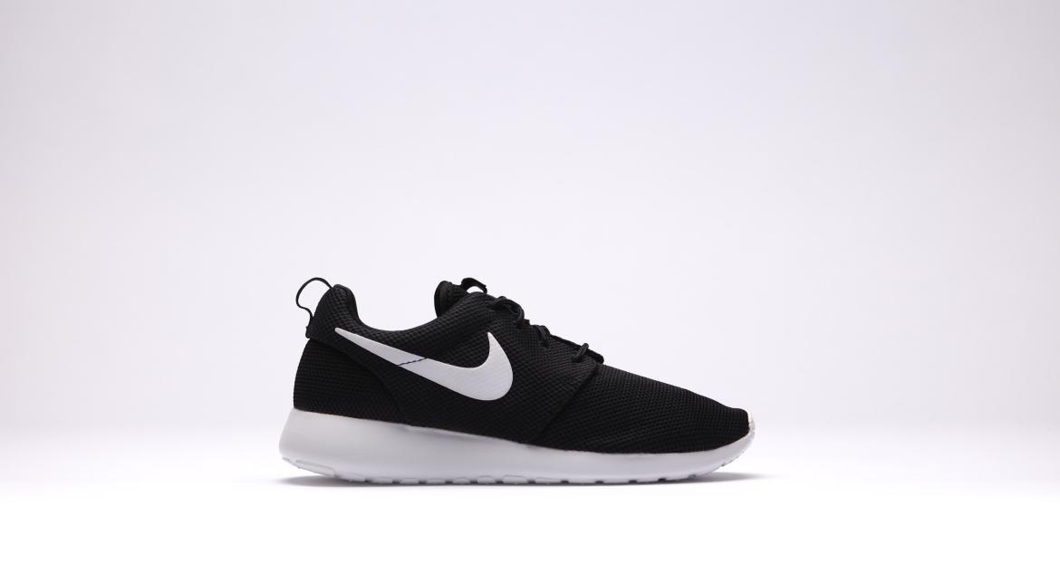 Nike Wmns Rosherun "Black"