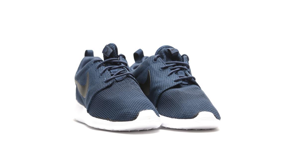 midnight navy roshe