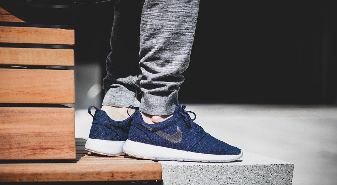 nike roshe dark blue