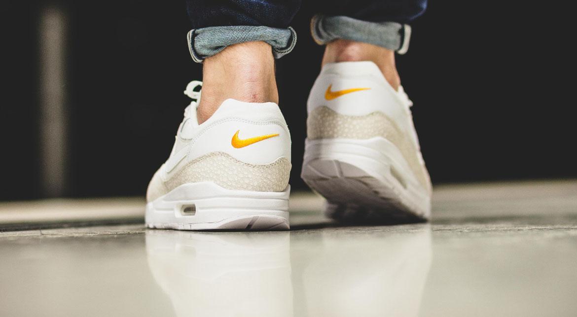 nike air max 1 kumquat