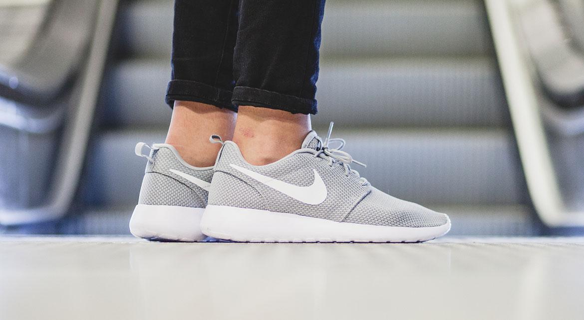 Nike 511881 Nike Roshe Run Grey Mens Roshe Run O Roshe One Nike