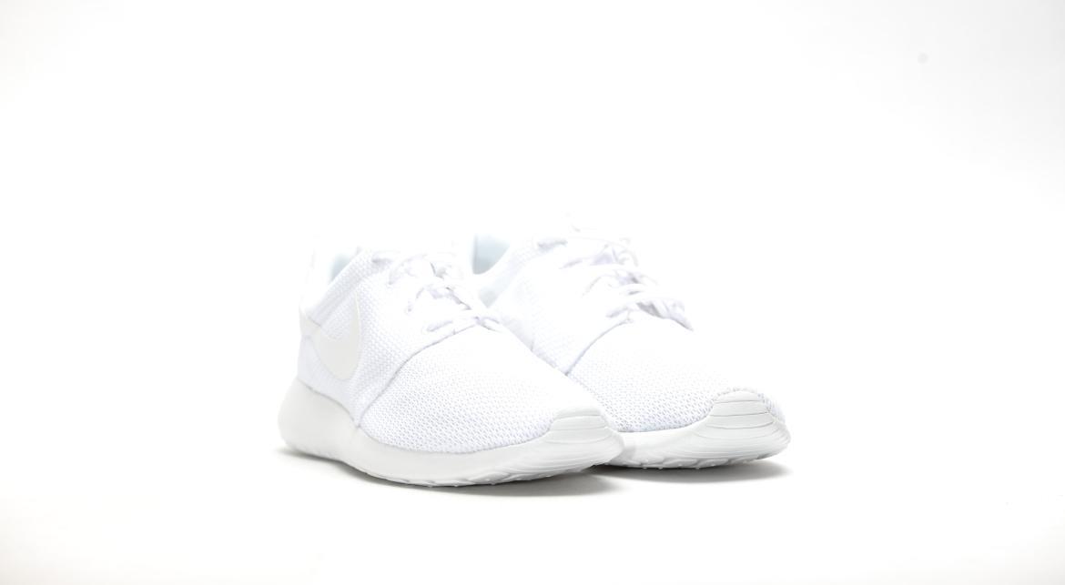 Nike Roshe One "All White"