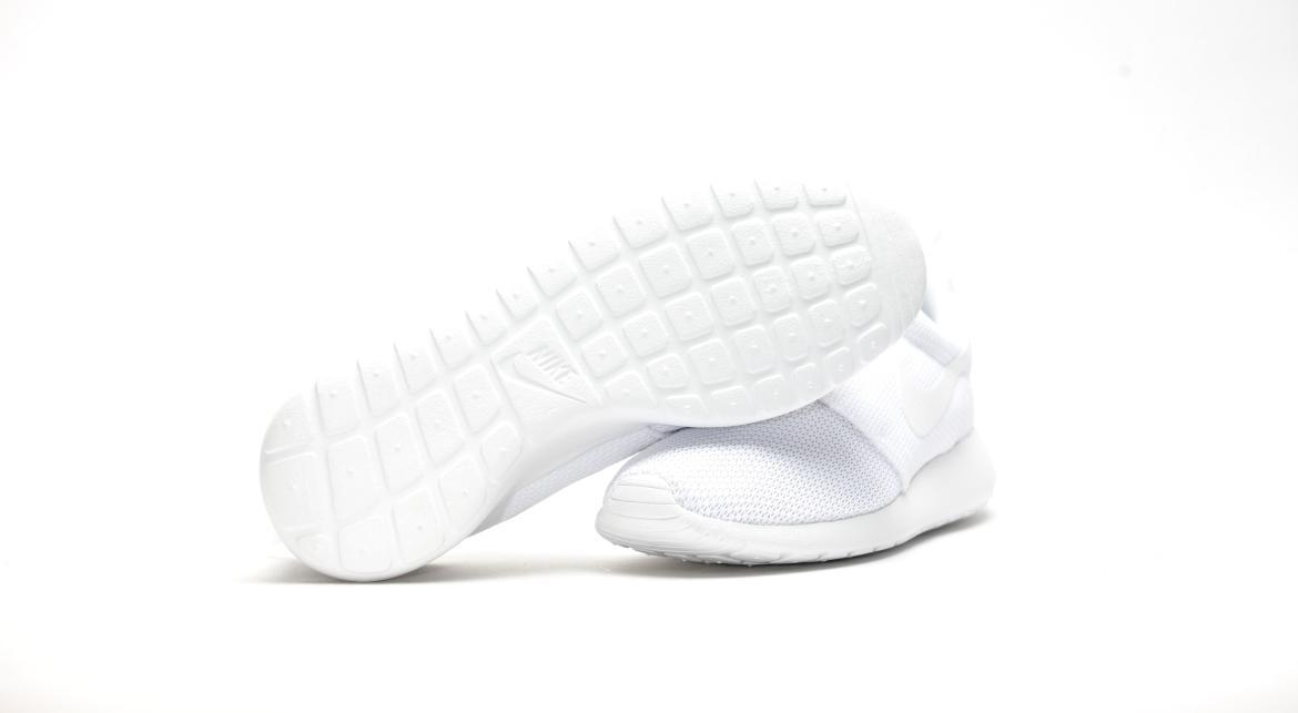 Nike Roshe One "All White"