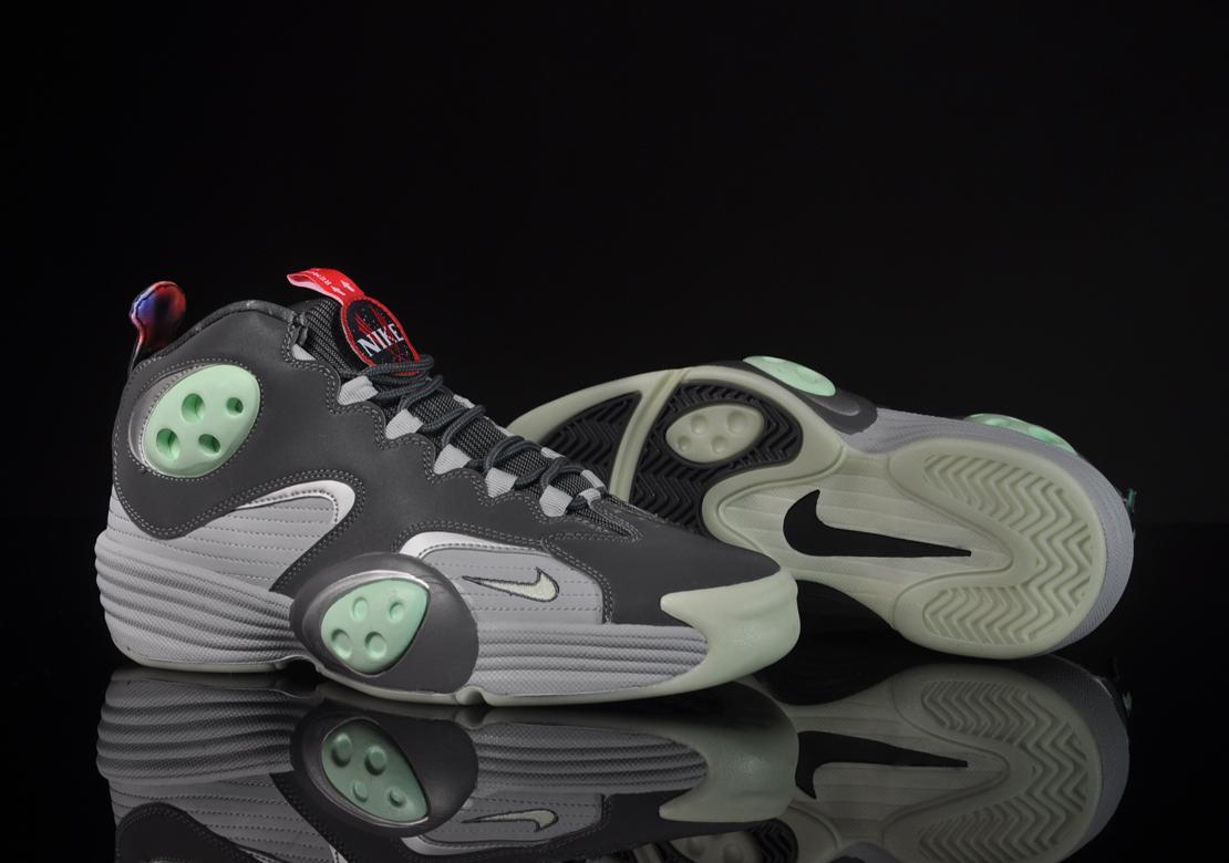 Nike Flight One NRG Wit