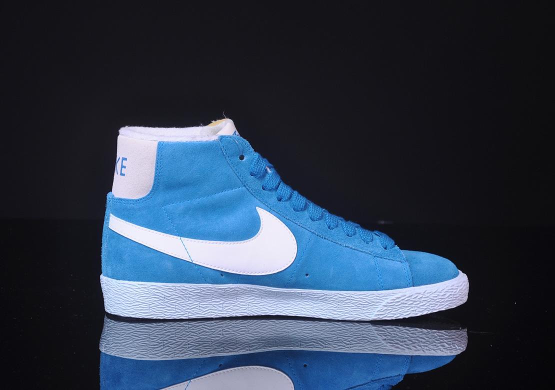 Nike Wmns Blazer Mid Suede (VNTG)