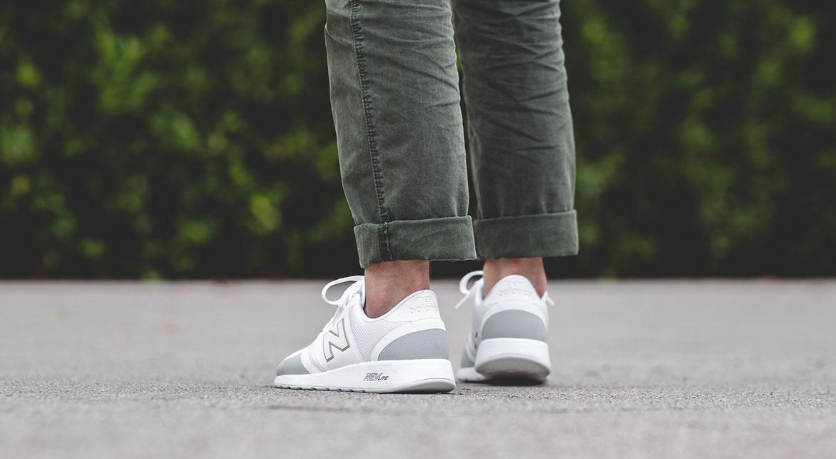 Casual Sneakers New Balance 420 Mens Shoes New Balance Mens