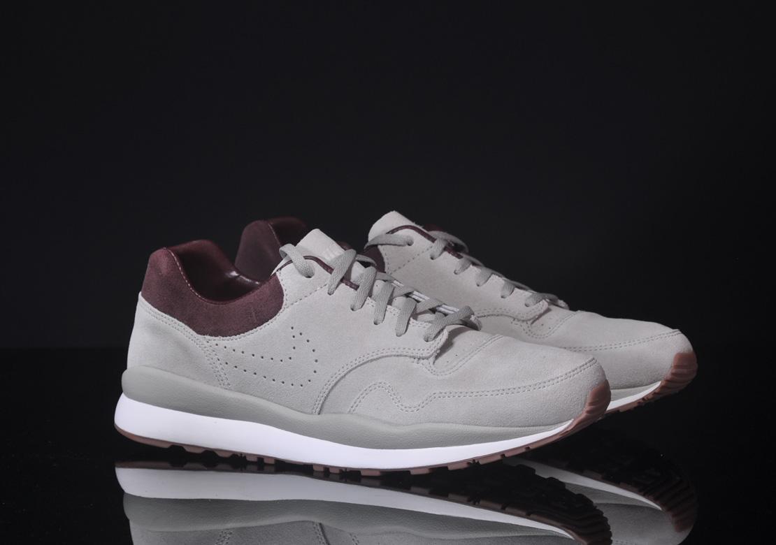 nike safari deconstruct