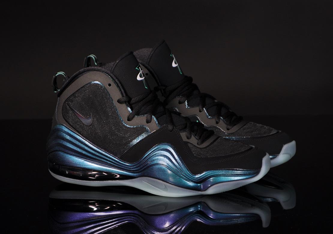 Nike Air Penny V Glow in The Dark