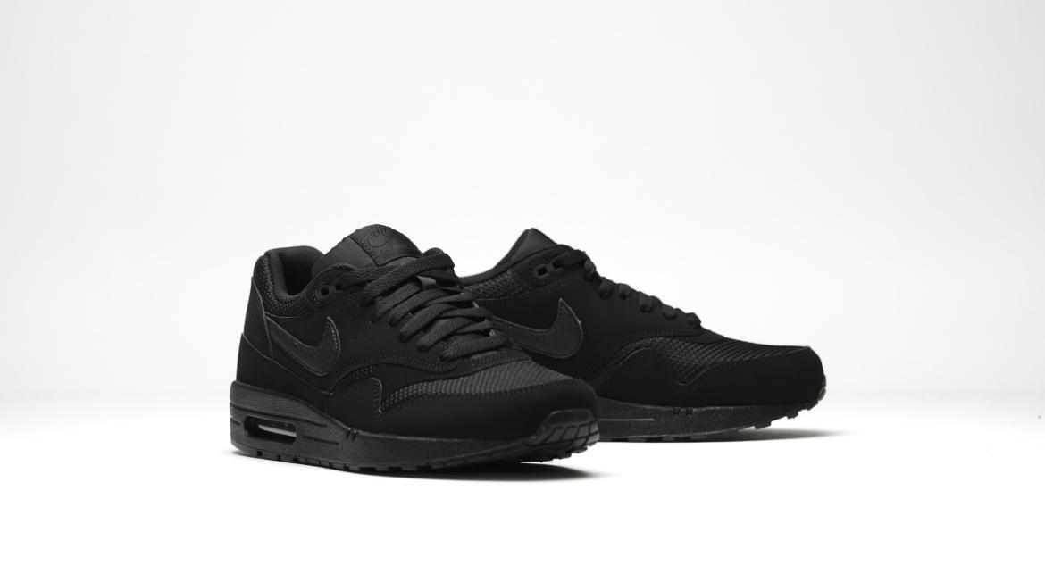 Nike Air Max 1 Essential "All Black"